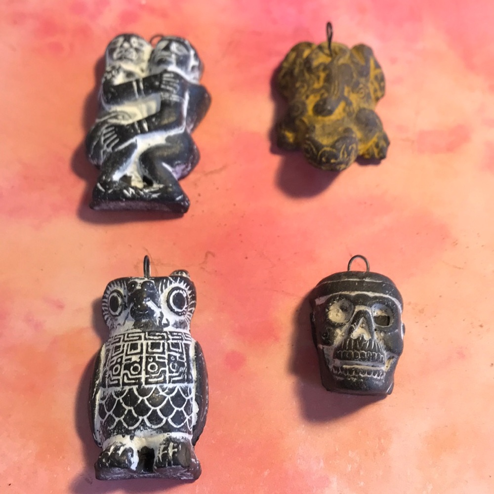 Assorted Pendants - Picture 5 of 6